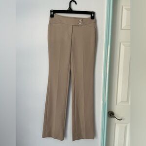 White House Black Market Women’s Size 0 Regular (0R). Beige Flare Pants